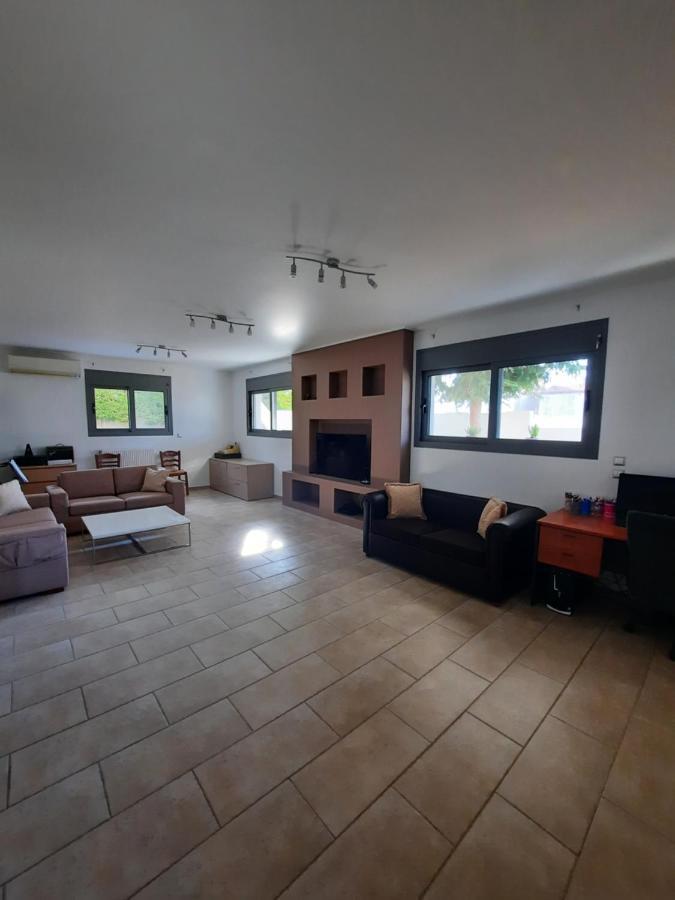 Sofia Apartment Artemida  Ngoại thất bức ảnh